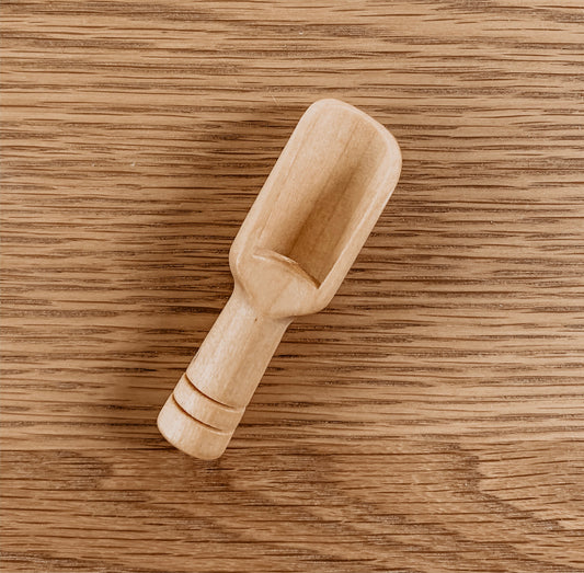 Mini wooden scoop