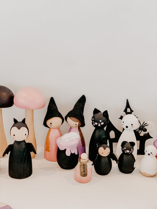 Halloween collection : Thelma and theodore ghosts peg dolls