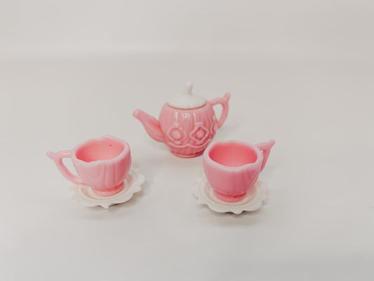 Tiny fairy garden tea set